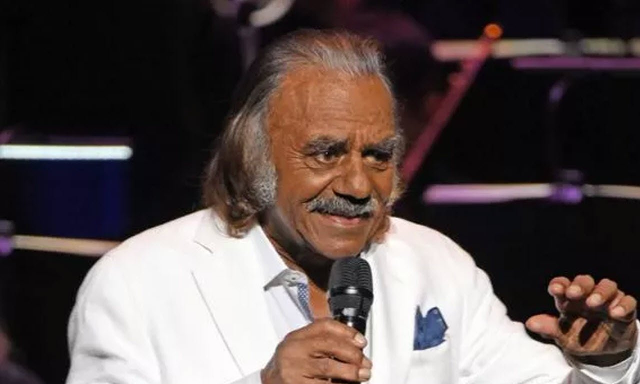 Singer Owner Legendary Singer Announces His Permanent Retirement From Touring